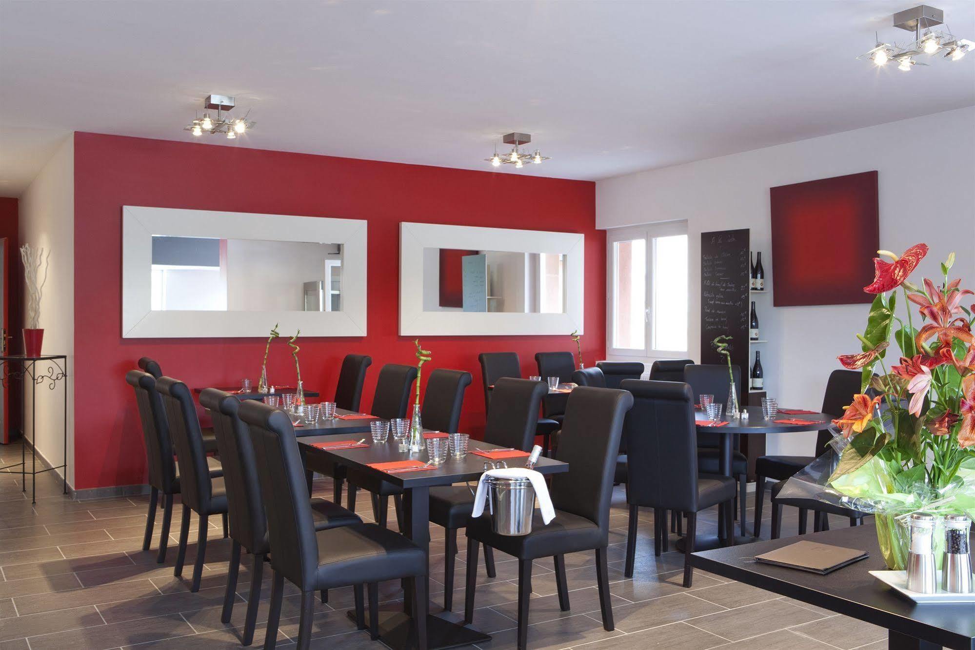 Contact Hotels Les Pierres Dorees Amberieux d'Azergues Экстерьер фото